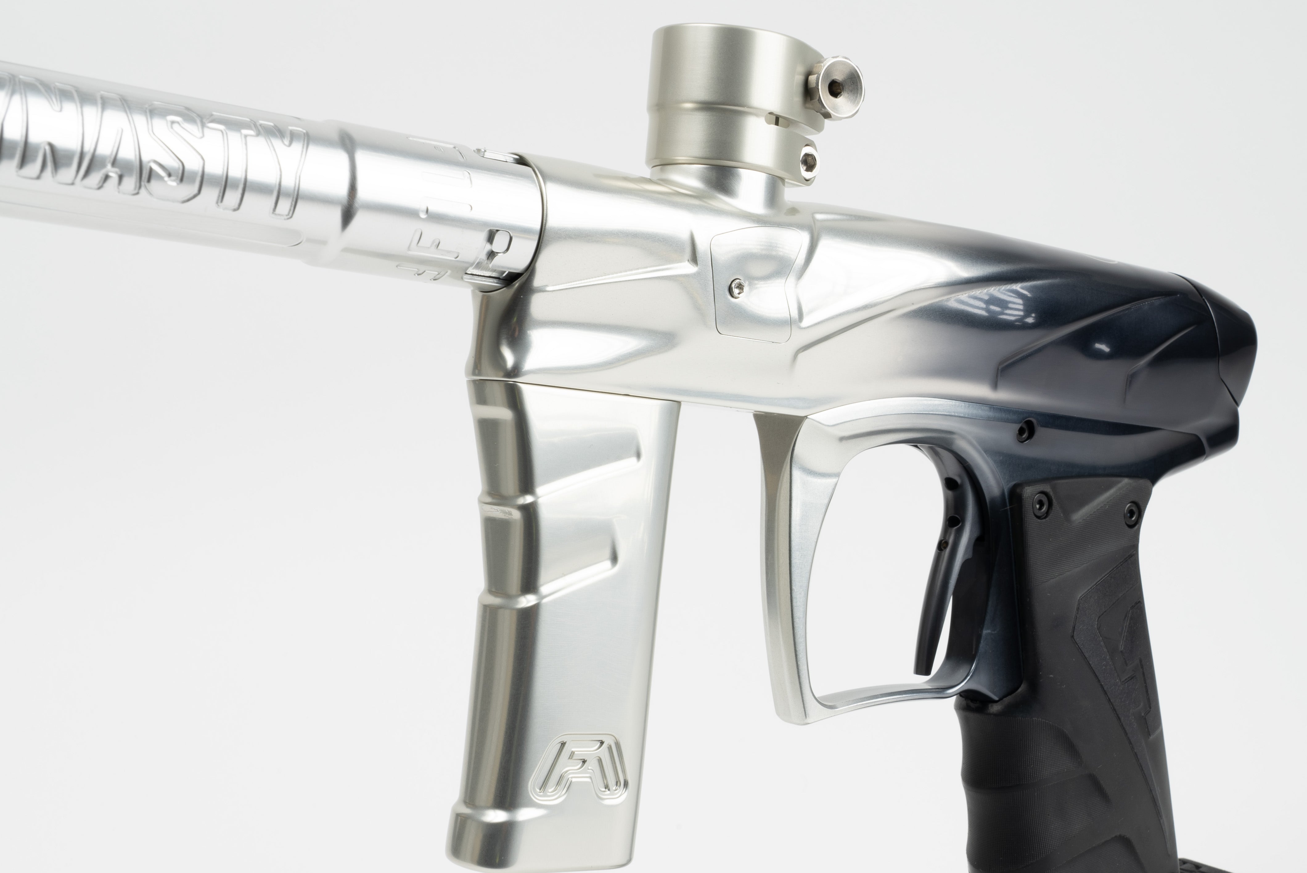 Field One Force- V2 Dynasty Signature Series- Yosh Rau #32