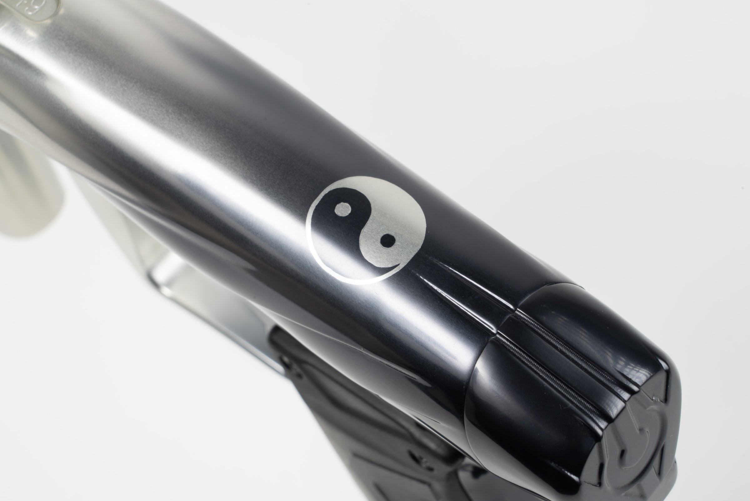 Field One Force- V2 Dynasty Signature Series- Yosh Rau #32